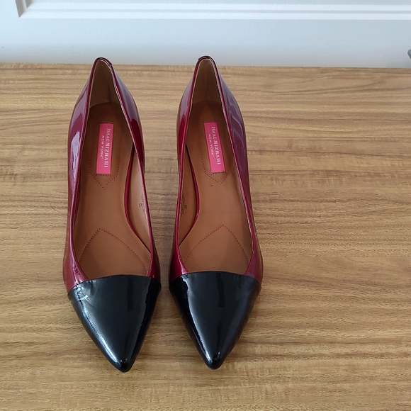 👠HOST PICK👠 Isaac Mizrahi Isjabria Patent Leather Pumps Sz 9 - Picture 3 of 8